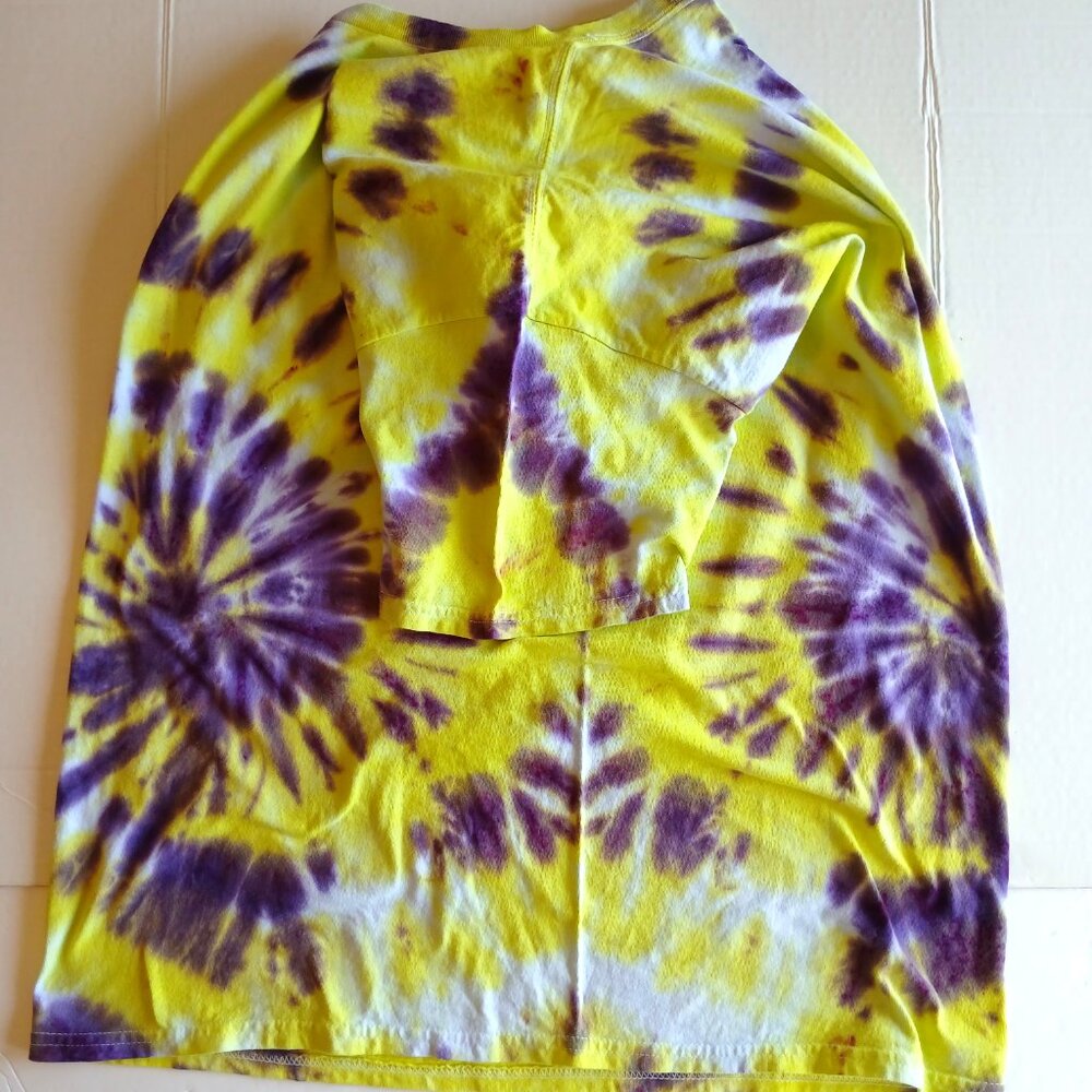 Yellow and Purple Tie Dye T Shirt with Swirl Pattern Unisex Adult Size XL - Picture 7 of 15